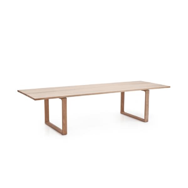 Cecilie Manz Fritz Hansen ESSAY Table