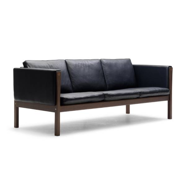 Hans J. Wegner Carl Hansen & Søn CH163 Sofa
