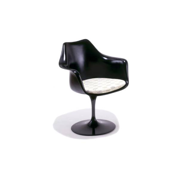 Eero Saarinen Knoll Tulip Armchair